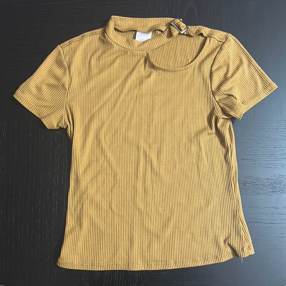 A top in size XS